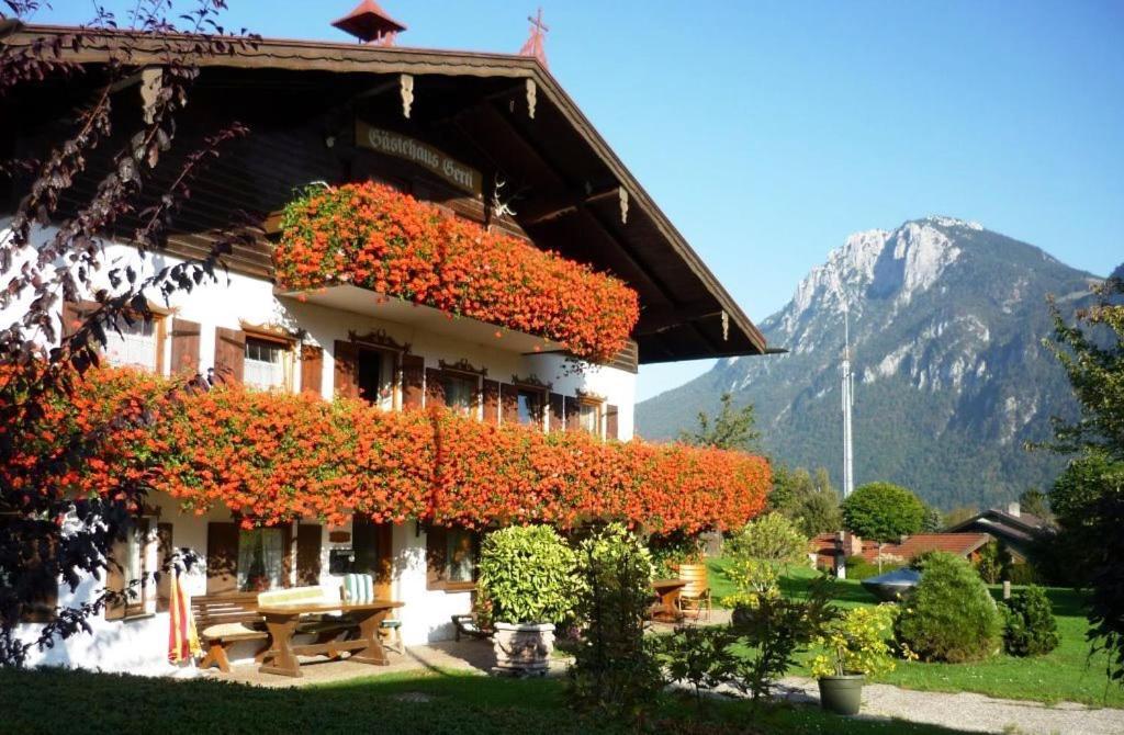 Hotel Gästehaus Gerti Kiefersfelden Exterior foto